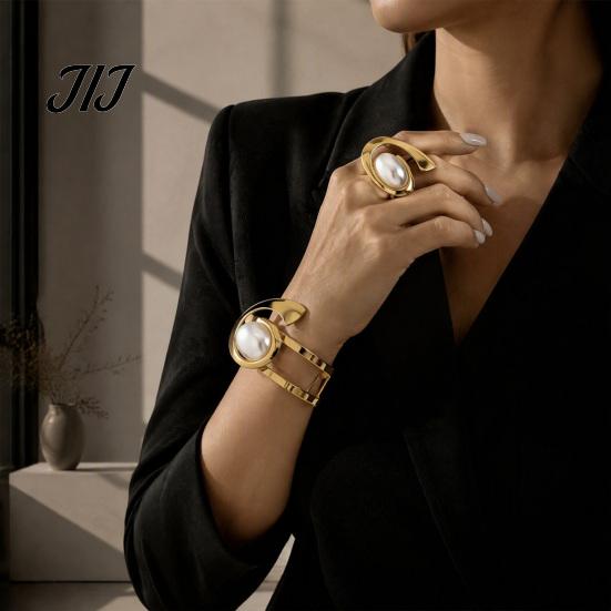 Golden Plated Jewelry Se 2Pcs Faux Pearl Bangle And Ring Set, Geometric Open Bracelet Daily Wear & Ring, Minimalist Statement for Party Oval