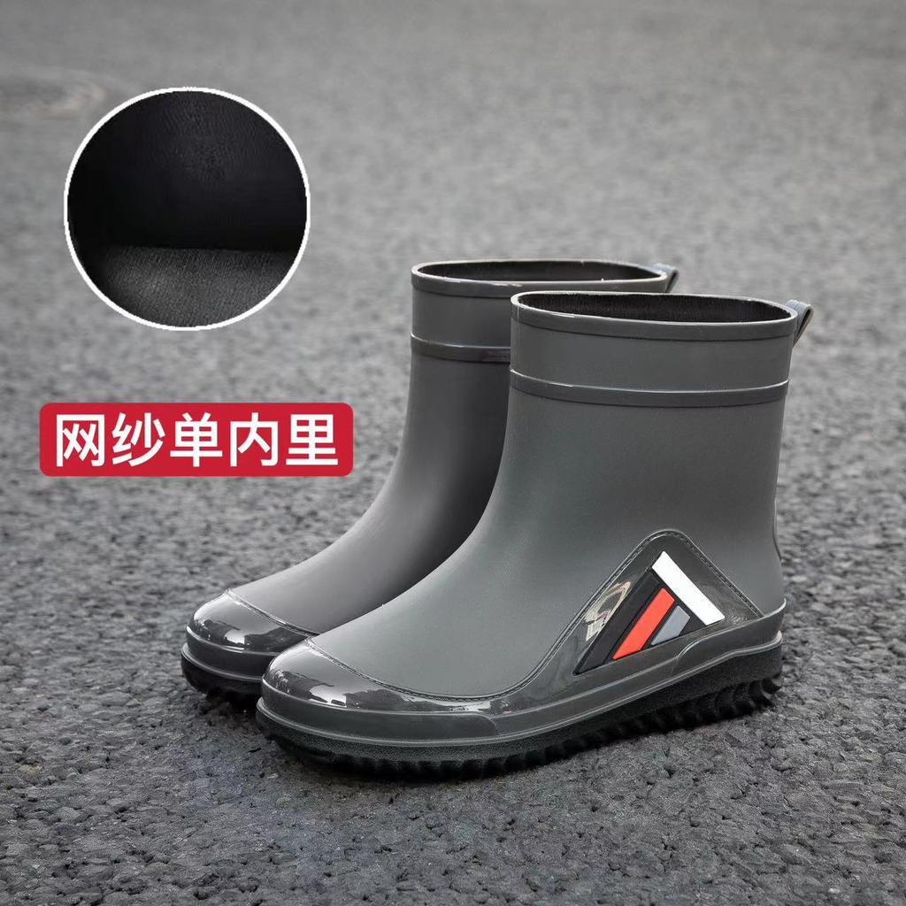 Rain shoes men's medium tube non-slip waterproof shoes new fashion outdoor closed water boots warm short tube rubber shoes men's fashion
