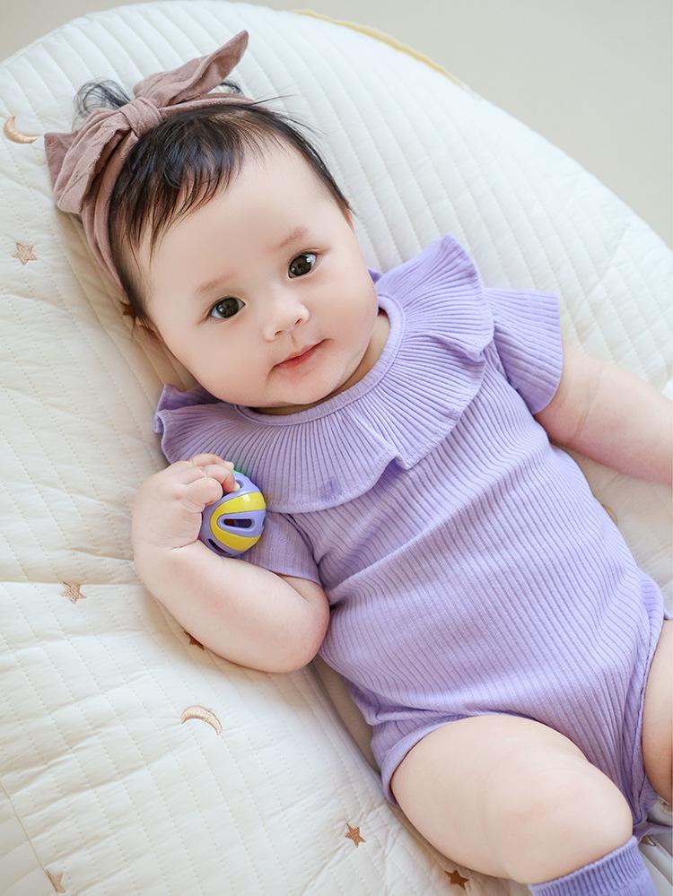 2025 A-typ Enfärgad Ribbad Baby Krypande Romper - Ins Stil