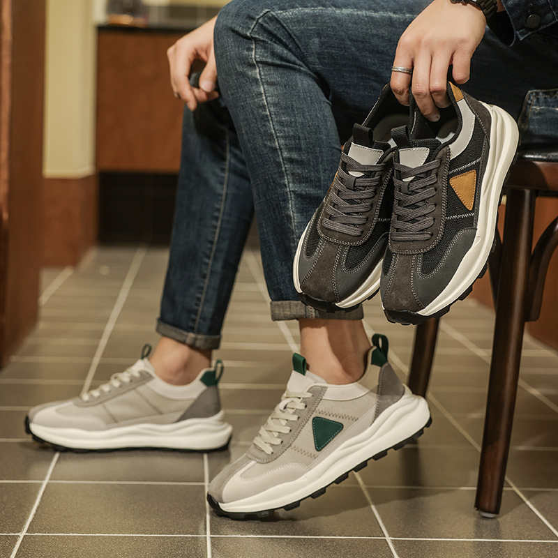 Mode Hohe Plateauschuhe Sommer Laufen Herren Casual Schwarz und Weiß Herrenschuhe Atmungsaktive Sneakers Ehemann Sportschuhe Kleiner Preis