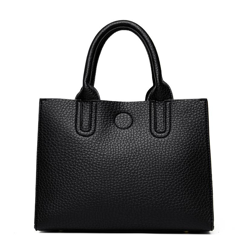 Simple Messenger Bag Small Bag 2025 New Women's Bag Fashionable Versatile Envelope Bag Lightweight Send Mother Mailman Bag Tide