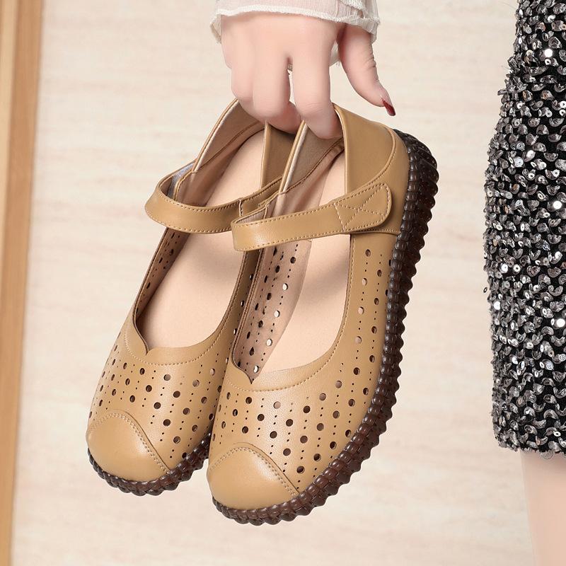 Breathable Comfortable Cutout Hole Shoes Flat Heels Loafers 2025 Summer Genuine Leather Shoes for Office Mom Big Size 41 42