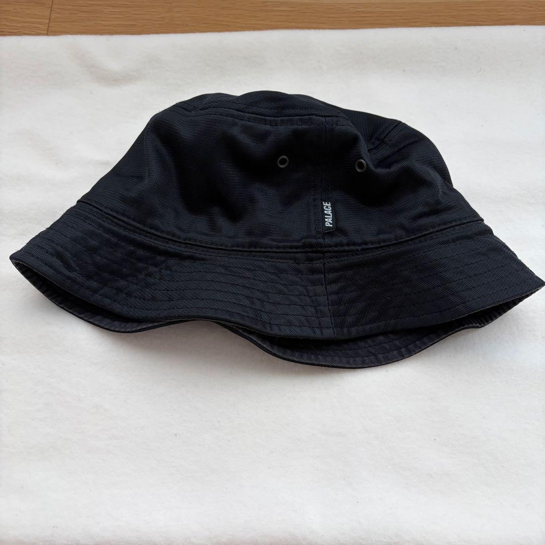 Used PALACE reversible bucket hat smile embroidery
