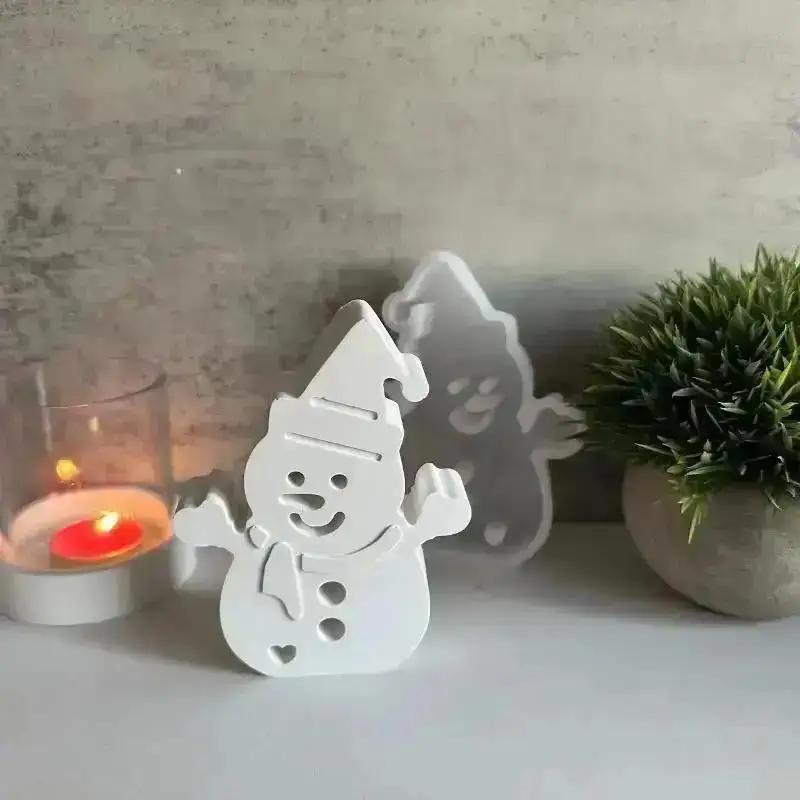 2025 Creative New Snowman Candle Mold Christmas Snowman Shape Cement Gypsum Ornament Mold Epoxy Resin Mould Xmas Gifts
