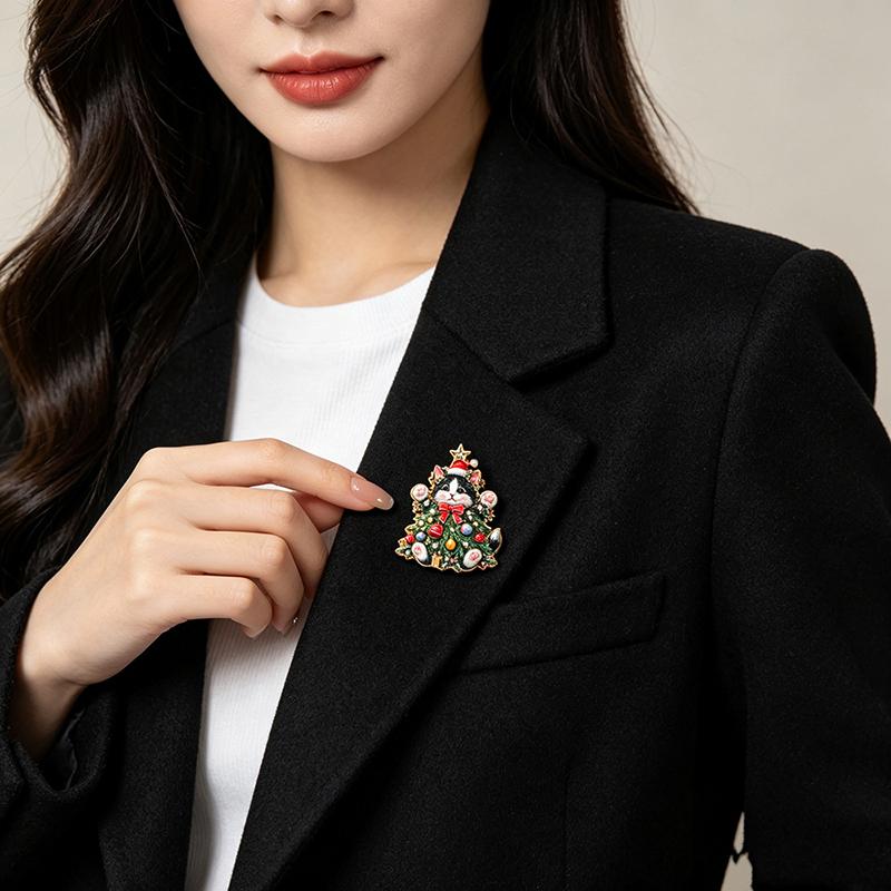 Christmas Themed Brooch Sparkly Rhinestone Cute Designs For Holiday Wear Christmas Party Gifts Fashion Jewelry