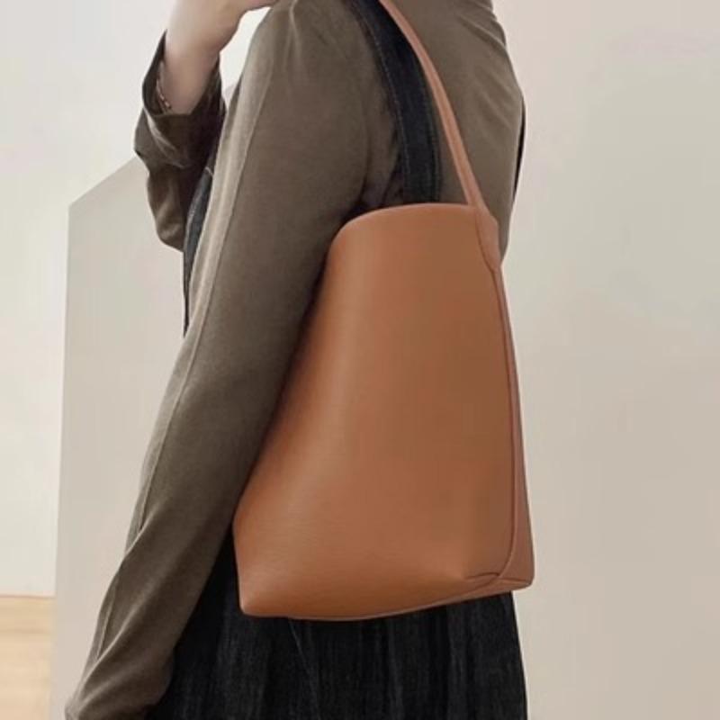 

Leather largecapacity commuter tote bag lychee pattern cowhide shoulder handbag versatile bucket bag women