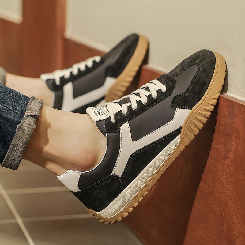 Fashion 2025 New Men's Casual Lace-Up Sneakers Lightweight Fashion Skate Shoes for Men Breathable Male Flats Comfortable Outdoor Shoes