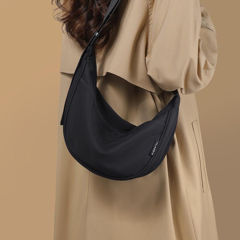 2026 New Women's Bag Spring/Summer Single Shoulder Crossbody Large Capacity Lightweight Canvas Crescent Dumpling Bag