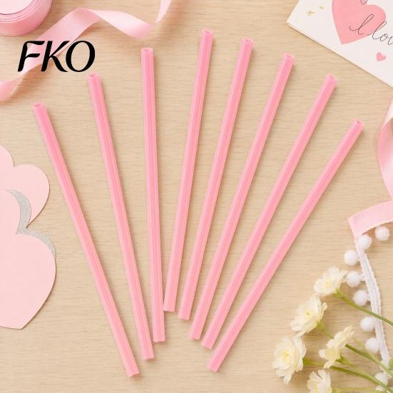 Comfortable Lip Straw Heart Shaped Straws, Food Safe PP Disposable Drinking Rounded Pink Gradient Design Sip Straws for Cocktail, Birthday Party Love