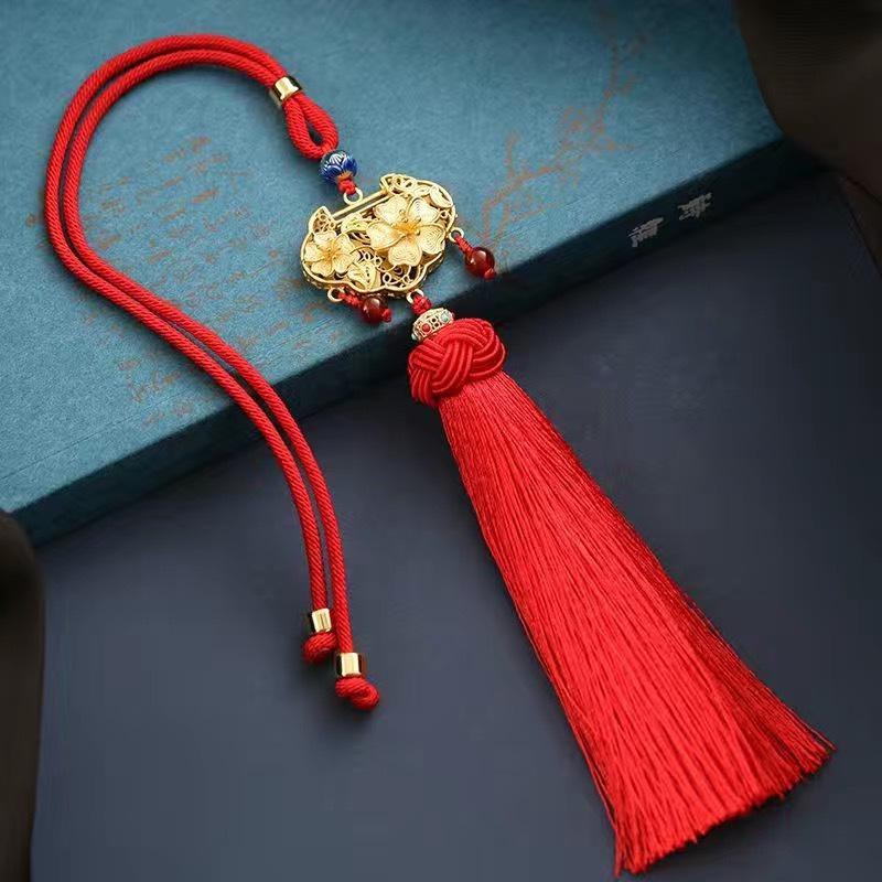 Elegant Gold Ruyi Lock Car Pendant: Rearview Mirror Tassel for Peace and Style