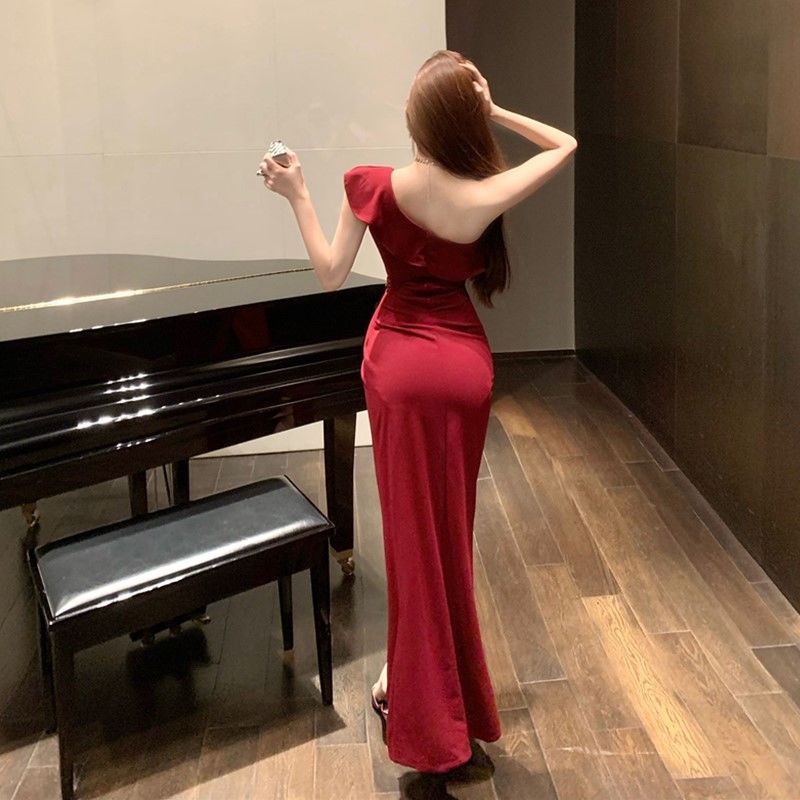 Nuovo Elegante e Sexy Abito da Sera Lungo Asimmetrico a Vita Alta Monospalla con Spacco per Socialite, Adatto per Cene Formali e Abiti da Cocktail