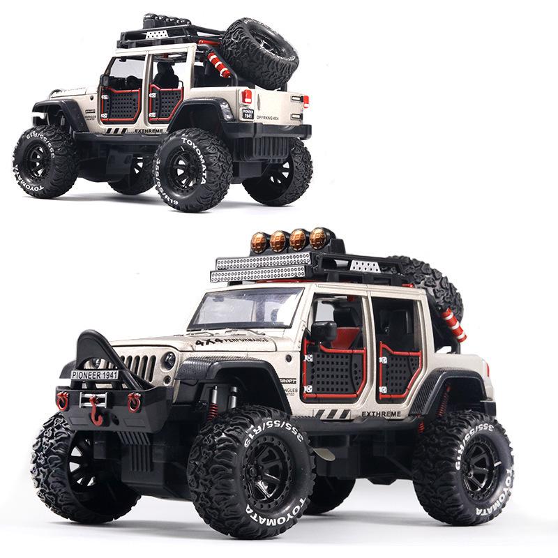 

1:Игрушечная модель внедорожника Wrangler из сплава в масштабе 1:24 со звуком и светом, инерционный механизм – детская игрушка и украшение