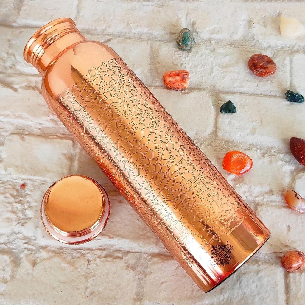 Reine Kupfer-Wasserflasche mit geprägtem Blumenranken-Design, Trinkgeschirr, Aufbewahrungszweck, Volumen-1000 ML, Packung mit 1
