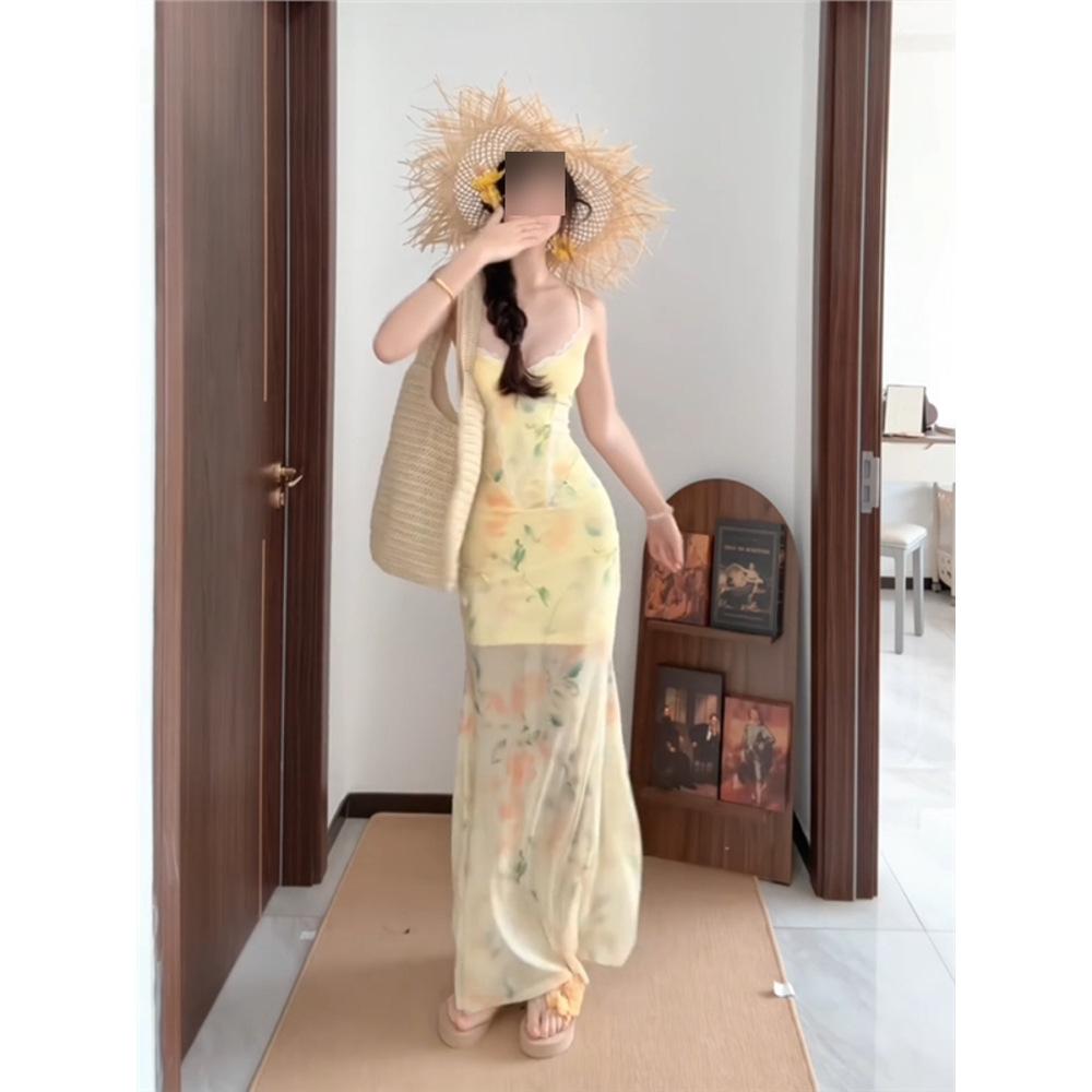 Pure desire to pinch the waist, fishtail skirt, island bright wear, seaside vacation yellow floral suspender hip dress, premium