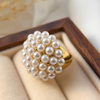 

French Gentle Wind Imitation Pearl Flower Opening Adjustable Ring Ladies Elegant Temperament Holiday Accessories Gift resizable