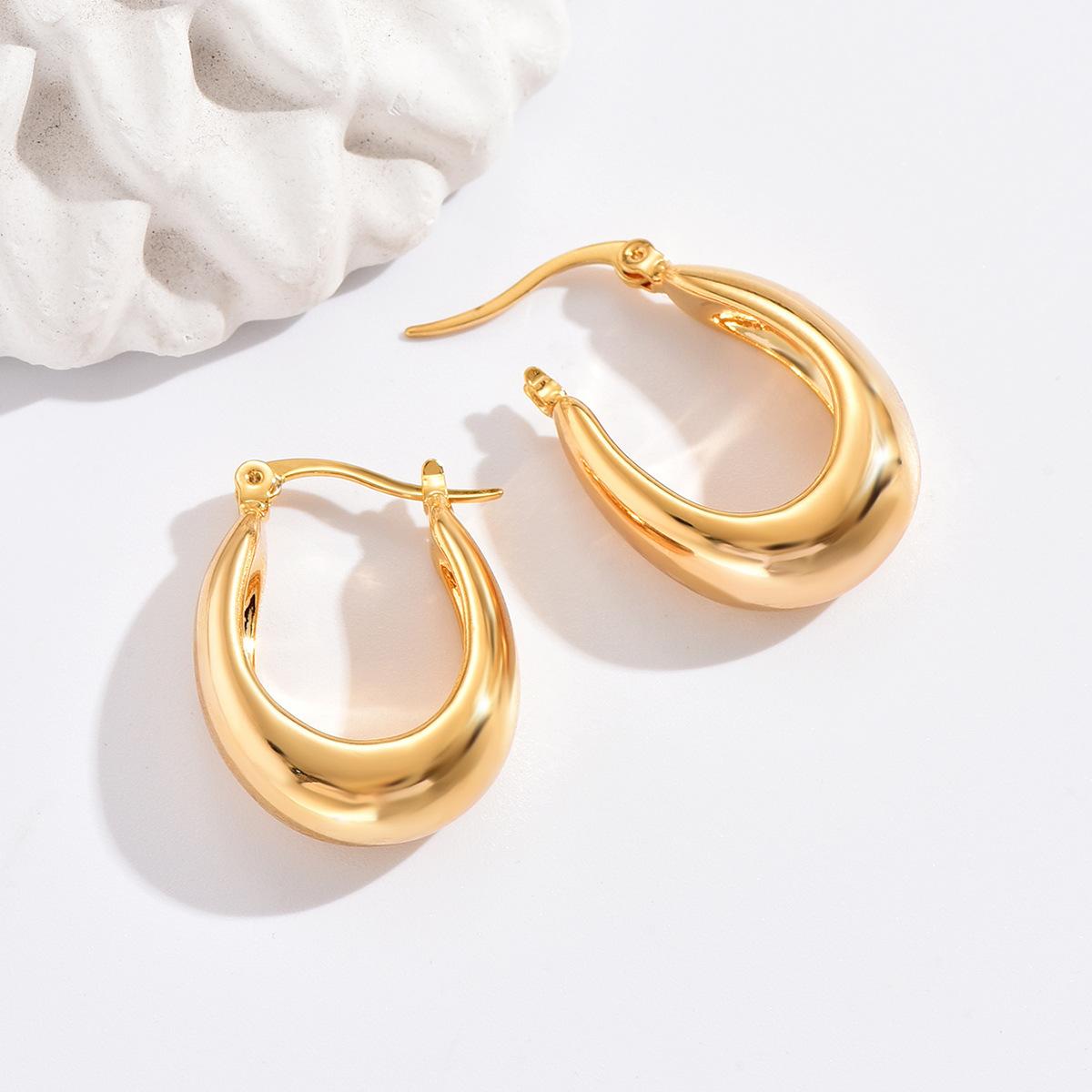 

Earrings with Smooth Metal Oval Earrings, Simple and Cool Style, Niche Design, Ear Buckle золотой