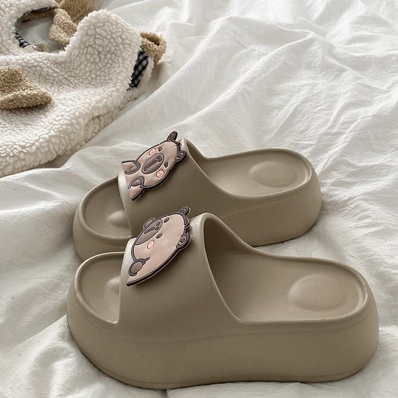 Fashion Capybara Women's Slippers Fashion Cute Comfortable Home Casual Shoes 2025 Non-Slip Bathroom Sandals Cartoon Outdoor Beach Shoes