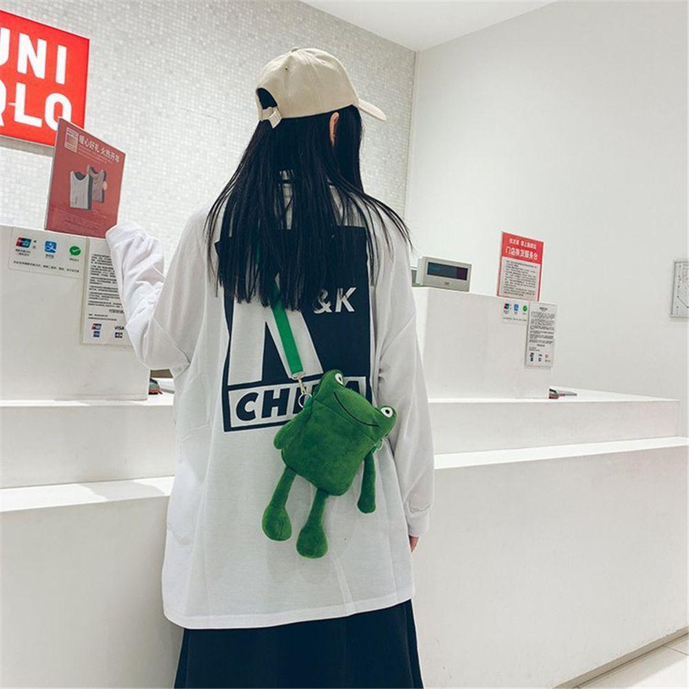Personality Girl Small Bag Cartoon Cute Frog Casual Messenger Bag Chest Unisex Shoulder Crossbody Women Bag Funny Plush Bag