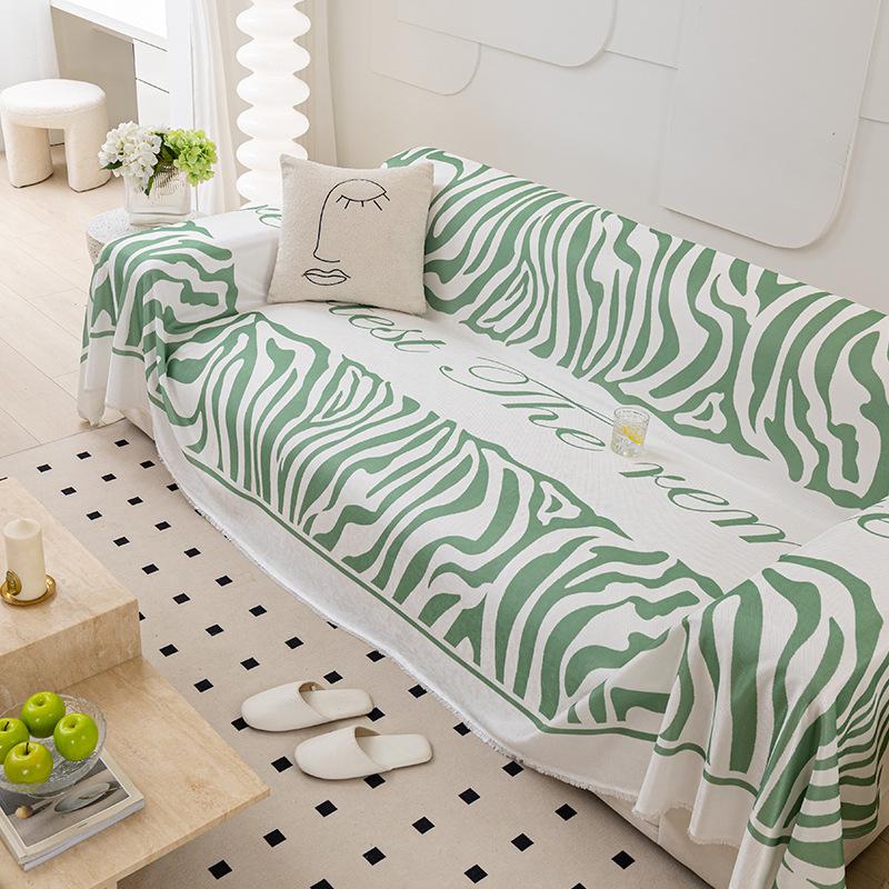 

Ледяной шелк, крутой летний коврик с рисунком зебры, диванная подушка, скандинавский свет, роскошное летнее универсальное универсальное одеяло для дивана 180*130cm
