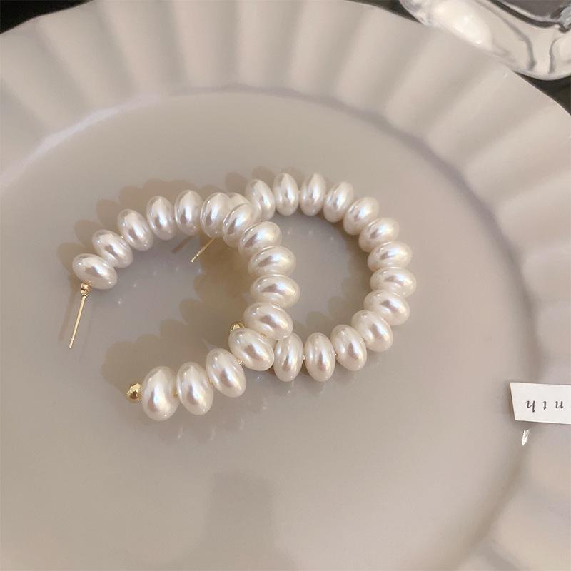 Korean Luxury Mermaid Pearl Earrings: Elegant, High-End, and Versatile Statement Ear Buckles