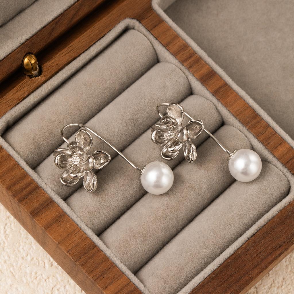 Super Fairy Exquisite Sweet Flower Pearl Earrings Women'S Fashion Temperament Beautiful Personality Advanced Sense Earrings