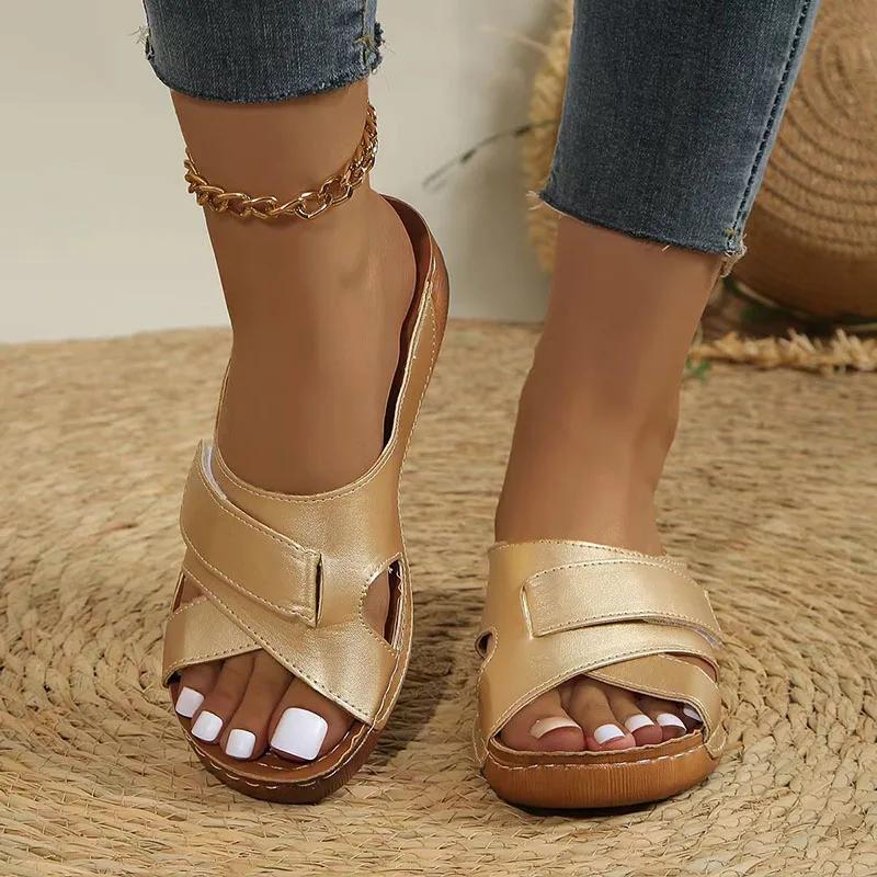 Fashion Silver Gold Platform Slippers Women Summer Hook Loop Wedges Rome Shoes Woman Med Heel Non-Slip Beach Shoes Sandals 2026