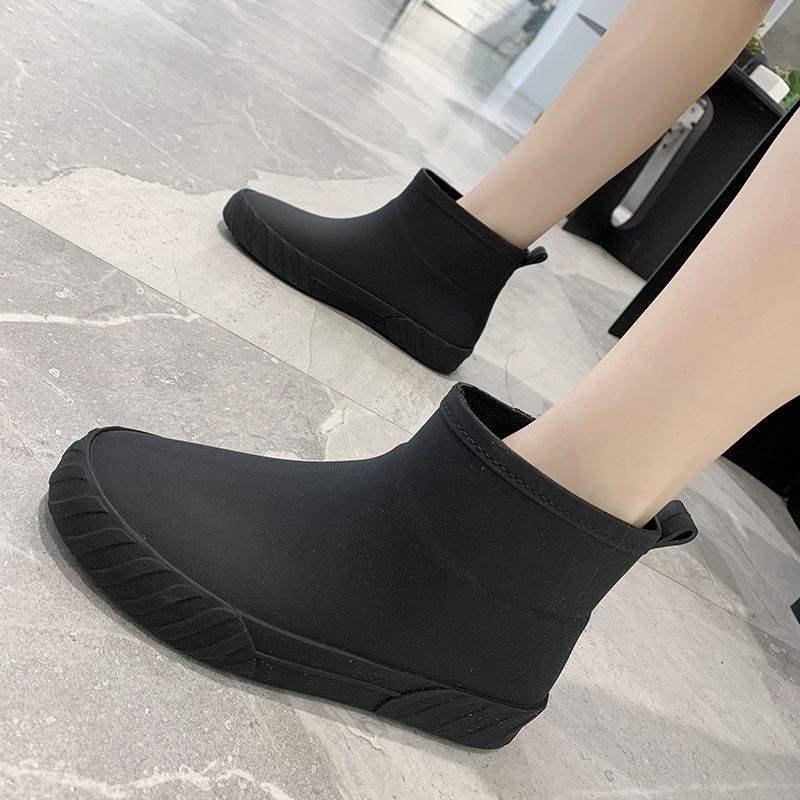 2025 Trendy Women's Non-Slip Low-Cut Summer Rain Boots for Car Washing, Grocery Shopping, and Kitchen Use