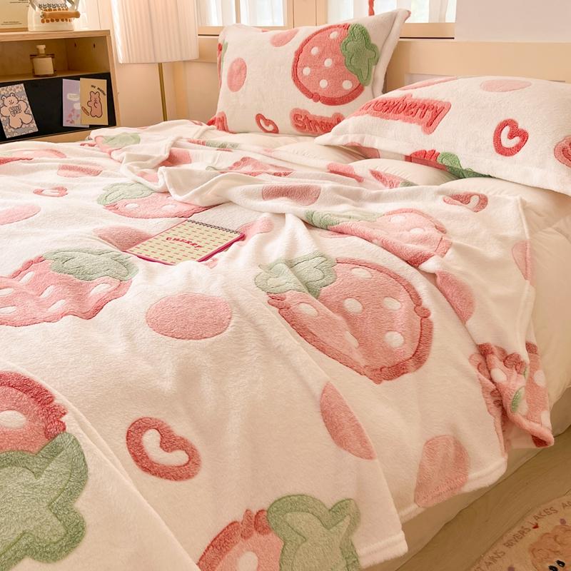 Cartoon Pink Strawberry Flannel Blanket for Kids Girls Soft Warm Lightweight Throw Blanket for Sofa Bed Traveling Camping Gifts