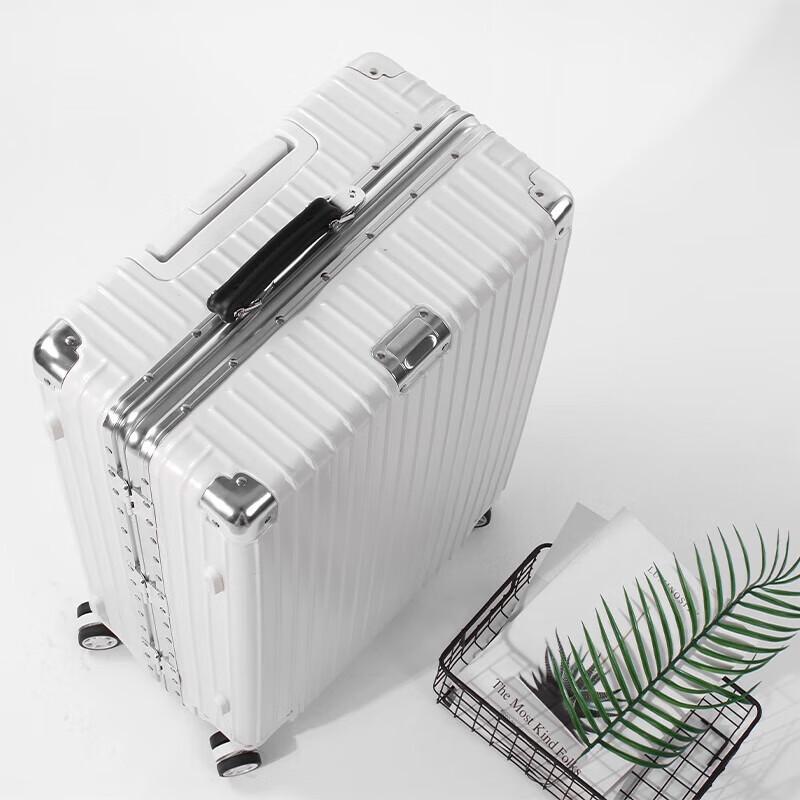 

BATANUV F1608 24-inch Aluminum Frame Travel Luggage