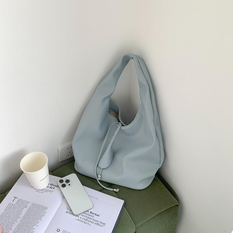 New simple shoulder bag large capacity girls soft leather commuter bag women go to work minimalist wind tote bag