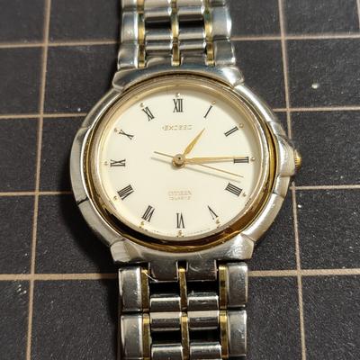 EXCEED Quartz Watch with Roman New Management Code K26 Numerals, Battery, Two-Tone Color