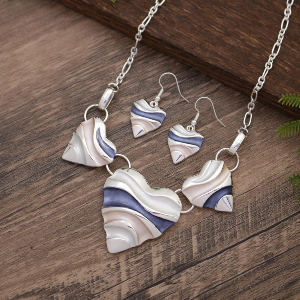 New enamel corrugated love earrings necklace set, women's high-end versatile heart necklace