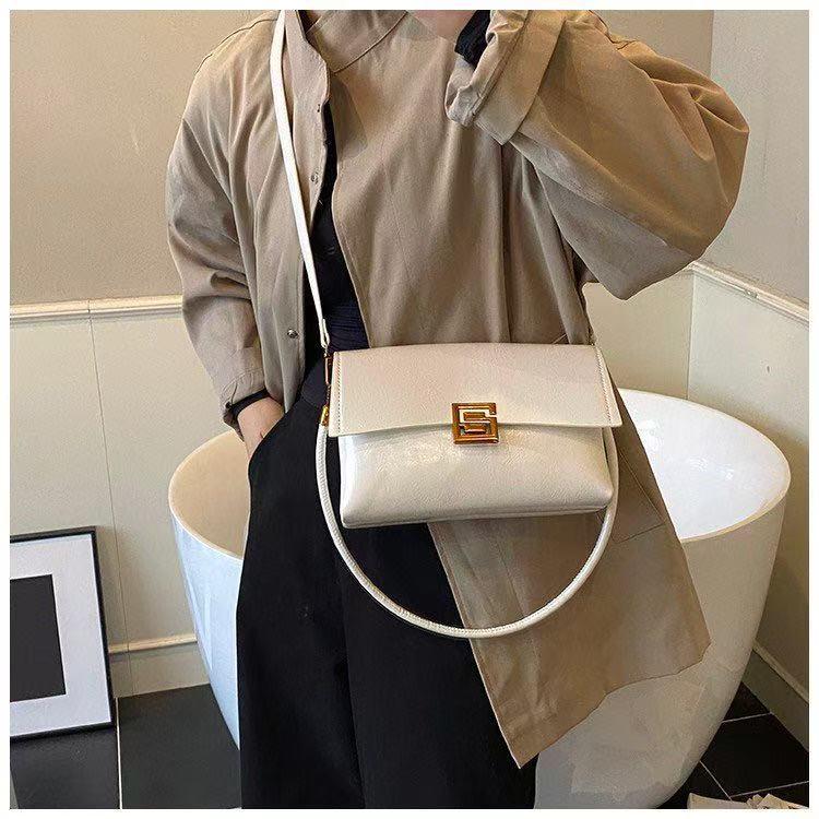 Retro Shoulder Bag for Women - High-End French Luxe, Korean Style, Exquisite Design, Versatile Underarm Bag