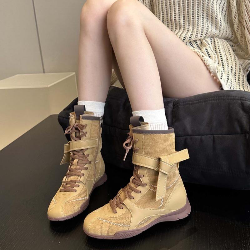 Vintage mjuka läderboxningsstövlar dam höst 2025 nya brittisk stil Martin-stövlar Maillard platå medelhöga stövlar