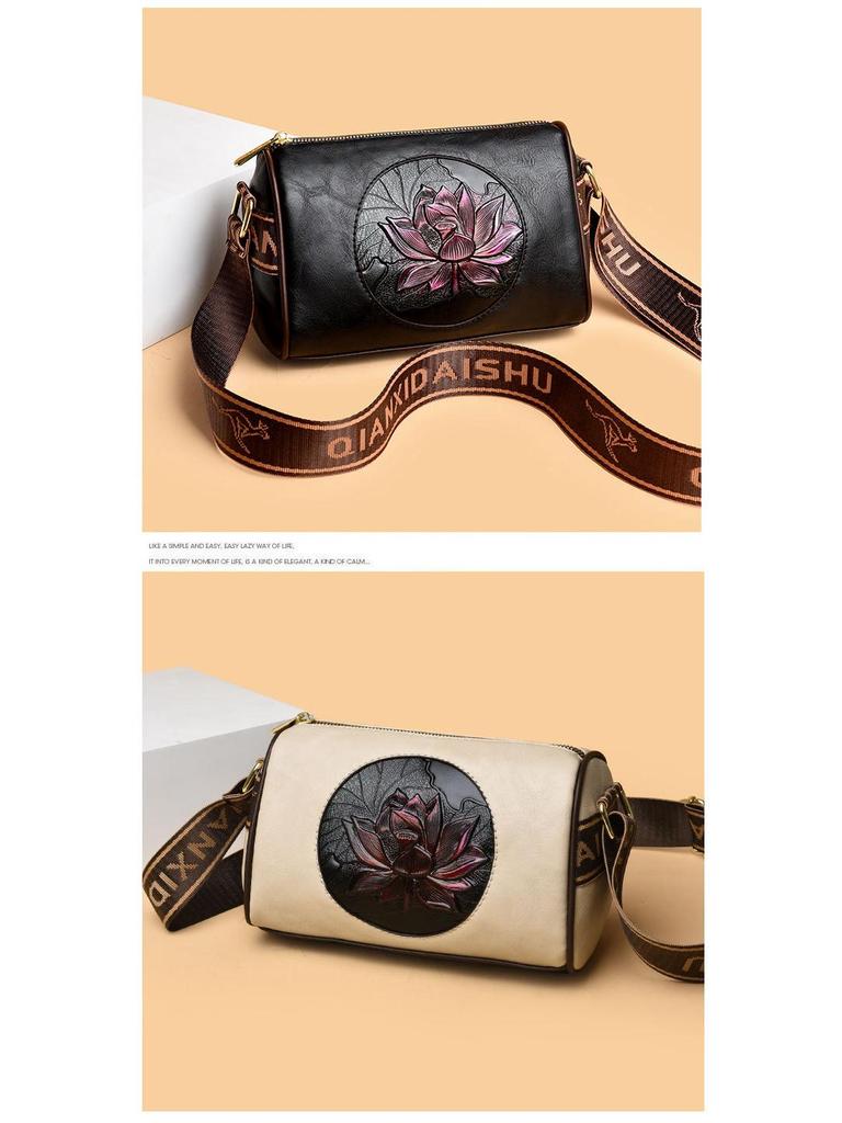 Lotus Print Women's Crossbody Bag: Elegant Autumn/Winter Phone Bag In National Style
