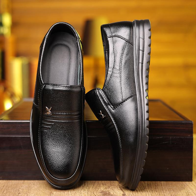 

New men s fashion casual leather shoes soft-soled soft-sided Doudou shoes flat-soled dad shoes 39