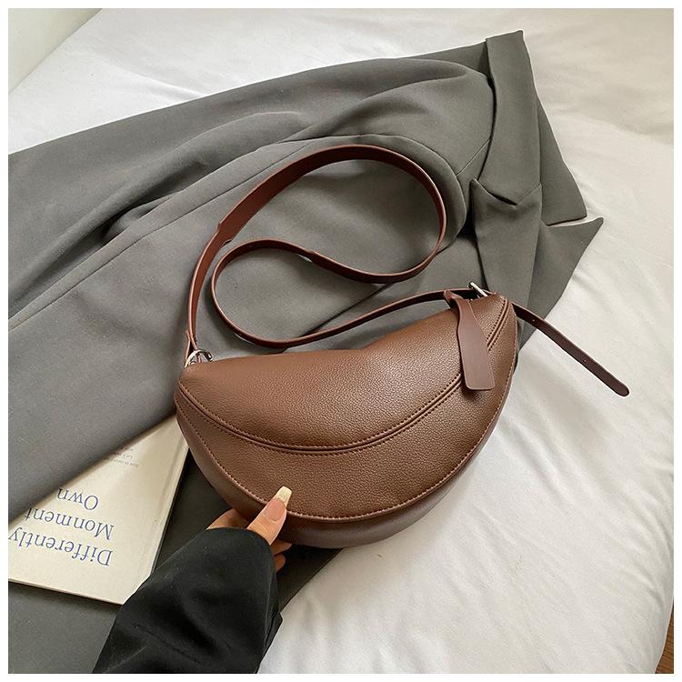 Small Bag Women's New Fashion Versatile Messenger Bag High-end Saddle Bag Dumpling Bag