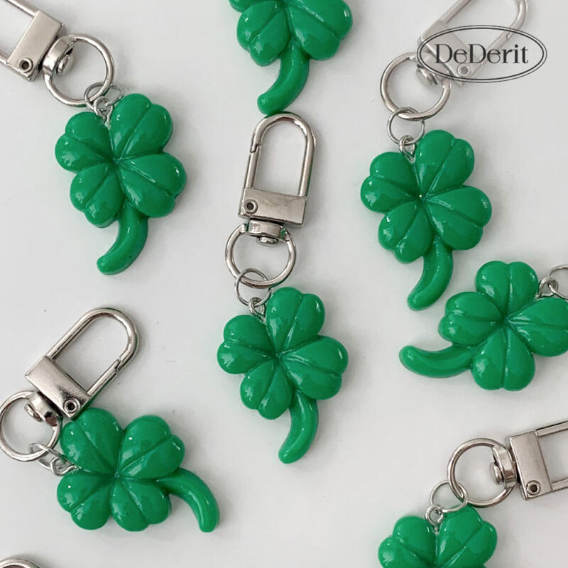 Lucky Four-Leaf Clover Lucky AirPods Phone Bag Keychain Green four-leaf clover keychain