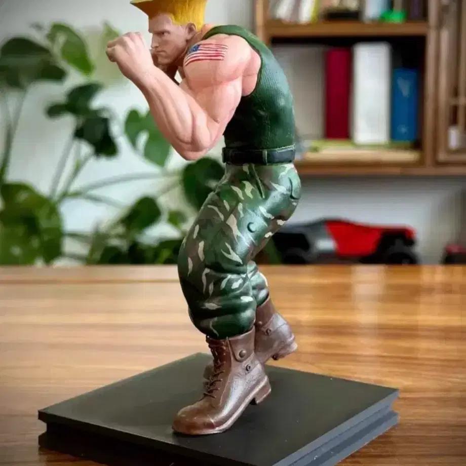 Street Fighter Gill figure