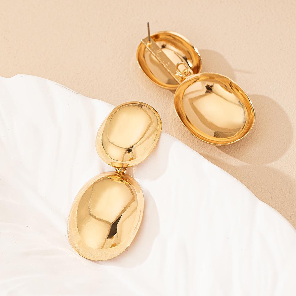 Silver Needle Exaggerated Geometric Oval Drop Earrings - Minimalist Metal Style with Light Surface Finish