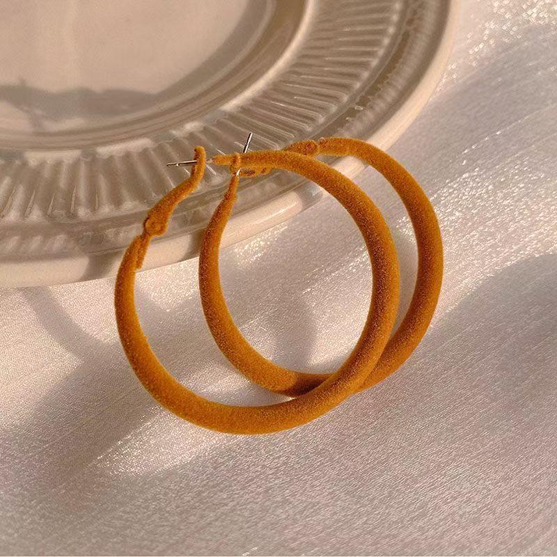 Geometrische Creolen mit Leopardenmuster für Damen: Herbst/Winter High-End, Süße & Coole Nieten, Gesichtsschlankmachende Modeaccessoires