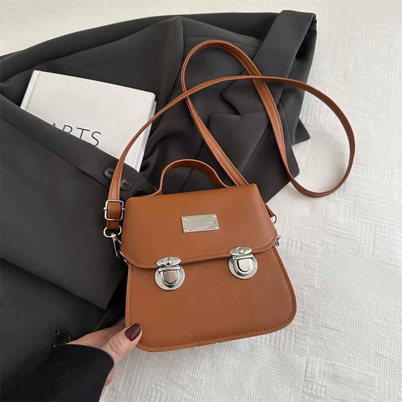 

Сумка через плечо в стиле академии, ретро-рюкзак, новинка лета 2025 года, простая модная сумка-мессенджер с двойным замком, маленькая квадратная сумка коричневый