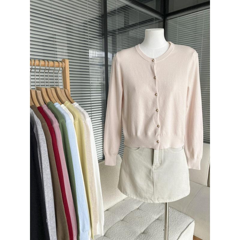 Korean simple round neck singlebreasted candycolored knitted cardigan women's new early autumn gentle wind longsleeved jacket