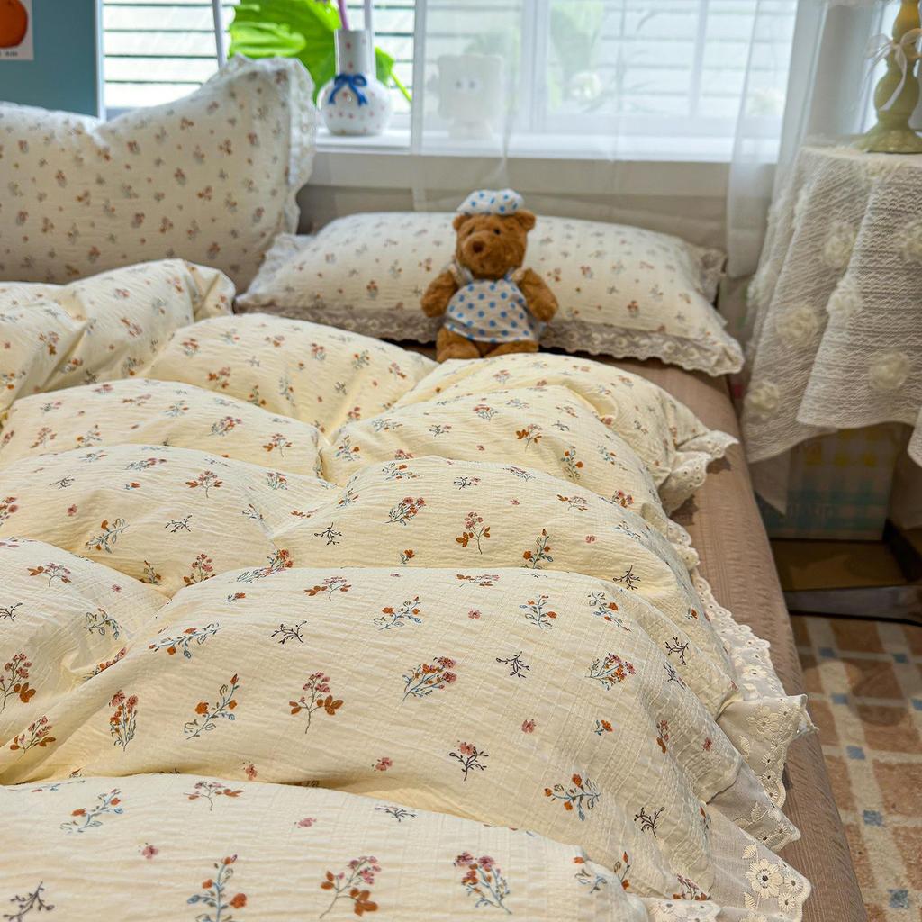New Floral Jacquard Lace Cotton Duvet Cover Set - Four Pieces with Textured Embroidery