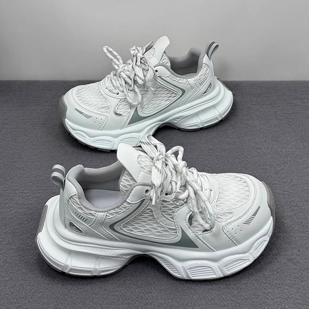 

Повсякденні кросівки для жінок. Товста підошва. Дихаюча сітка. Теніс. Жіночі кросівки. Модні кросівки на танкетці. Спортивні кросівки. 40 срібний