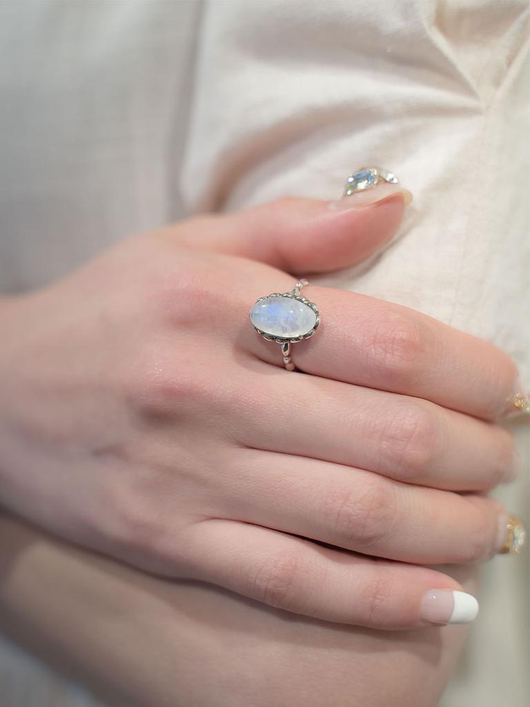 Harang Hr 44R_Moonstone Flower Ring