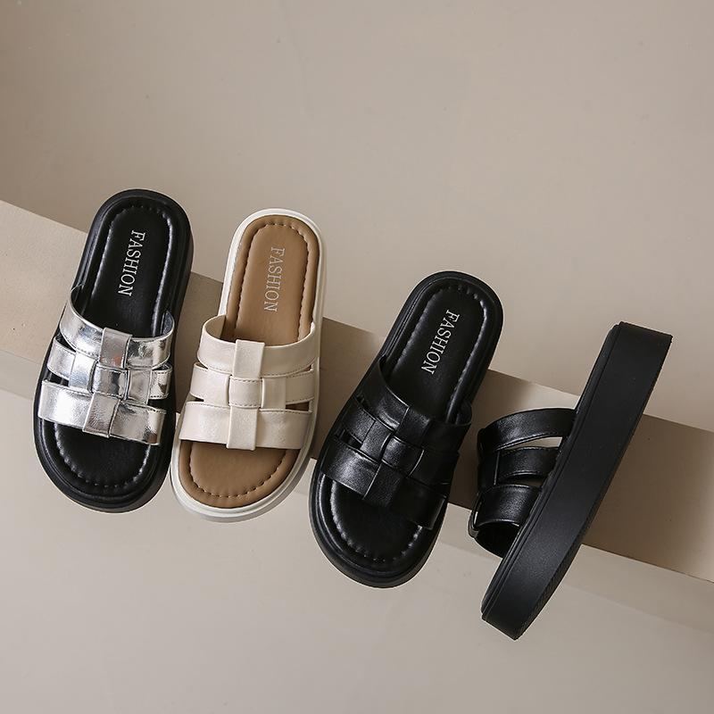 Pregnant women's soft-soled slippers, women's new models in summer 2025, versatile outer wear, wide feet, fat thick-soled cool slippers