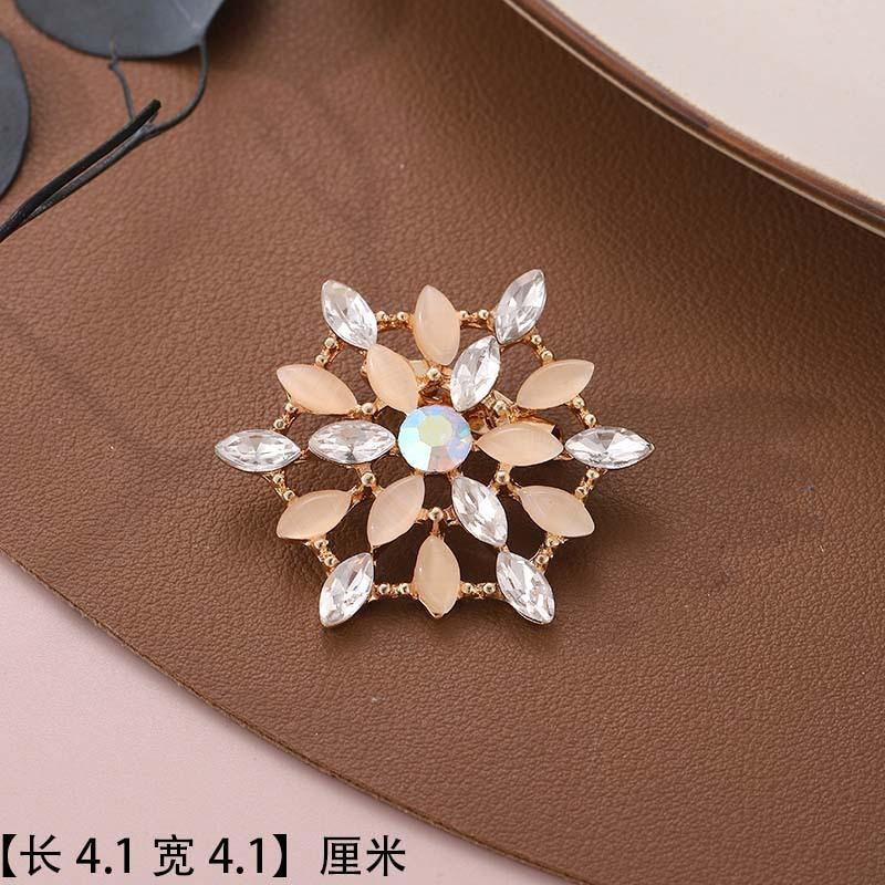Brooch Premium Niche Accessories Versatile Creative Women's Collar Pin Diamond Anti-light Temperament Corsage