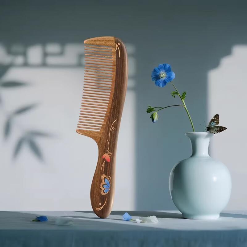 Tan Mujiang Natural Jade Sandalwood Comb Gift Set