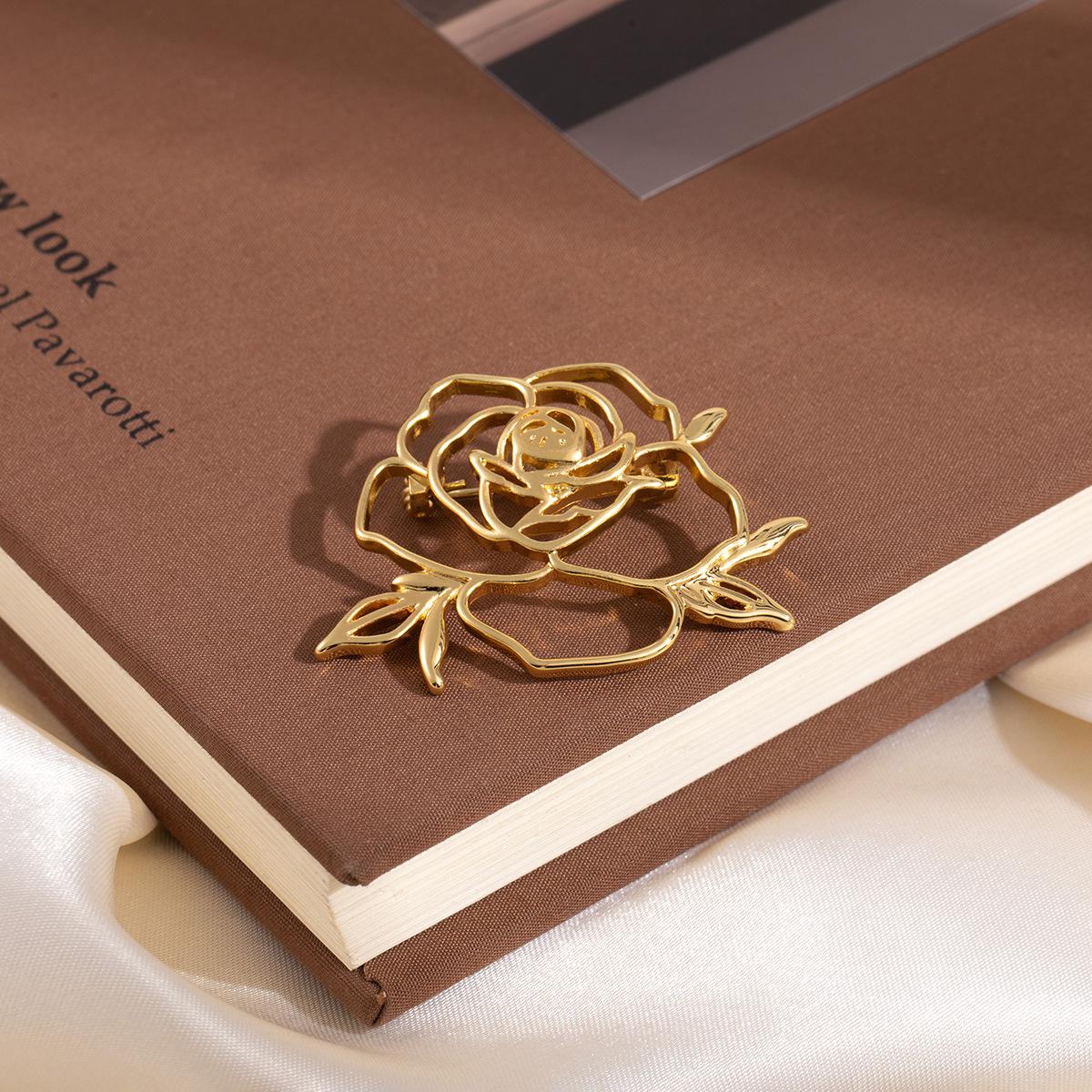 Exquisite Gold Camellia Brooch: Luxury Women s Rose Pin, Metal Clothing Accessory